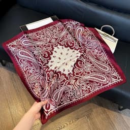 Elegant 27.56inch Floral Print 70cm Square Beach Satin Scarf Casual Elegant Thin Breathable Neck Women Head Wrap Hair Scarves
