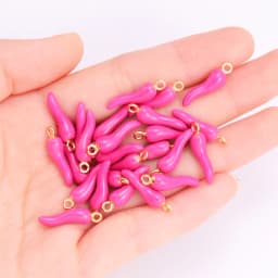 10Pcs 3D Pepper Enamel Alloy Pendant Cute Mini Red Chili Food Charm for Women's Bracelet Earrings DIY Jewelry Making Accessory