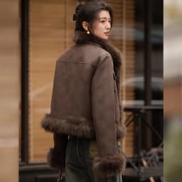 LOUIS YAO Women's Down Coats 2026 Winter Jackets Light Luxury Style Patchwork Fur Collar Thickened Warmth Duck Down Jacket