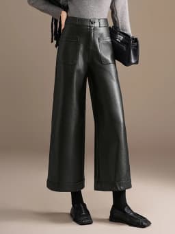 ZUZK High Quality PU Leather Capri Pants New Women 2026 Autumn Winter Chic Short PU Leather Pants Elegant LeatherTrousers