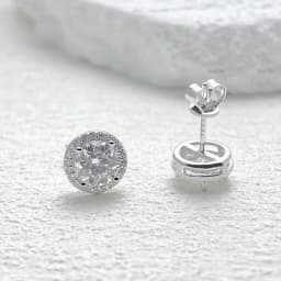 NeeTim 0.5-2CT Moissanite Stud Earrings for Women Sparkling Lab Diamond Sterling Silver S925 Wedding Party Jewelry Certified