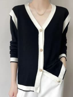 Spring and Autumn PerFemale Knit Cardigan Wool V-neck Jumper Top Single Breasted Simple Slim Women White Black Patchwork Sweater