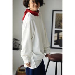 R17800 Artistic and Simple Style, Mid-Length, Loose Fit, Oversized Pure Cotton Spring Pullover Sweatshirt for Women
