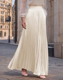 2026 New Spring Summer For Women 22 Solid Colors Midi Flowing Draped Large Hem Long High Waist Pleated Skirt Sweet Elegant
