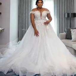 Customized Wedding Dress For Bride Sheer Neck Lace Up Back Major Beading Sequins Pearls Plus Size Women Africa Bridal Gowns