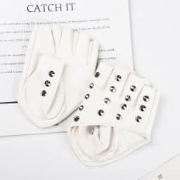 Women DS Half Palm Half Finger Rivets Gloves Nightclub Pole Dancing Stage Performance Fashion Personality Hip Hop Leather