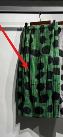 Pleated Black Polka Dot Half Skirt Women's Simple Casual Loose Fashion Versatile Commuter Clothing Korean Wearing