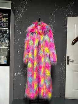 DEAT 2026 Winter New Items Imitation Colorful Long Coat For Women Faux Fur Suit Collar Long Sleeve Trench Jacket Female 11A05577