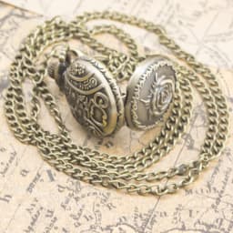 Small, Retro Bronze Steampunk Rose-Carved Small Quartz Pocket Watch Necklace Pendant Clock Chain Men's And Women's Chain Gift