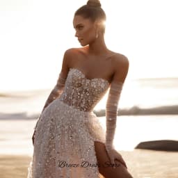 Dreamy Customized Tulle Vestido De Novia with Sequined Sexy Side Slit Strapless Wedding Dress Elegant A-Line Robe de mariée