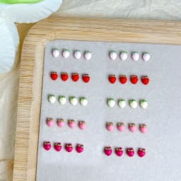 30PCS Simulated Cute Strawberry Nail Art Charms Creative Colorful Strawberry Resin Nail Decorations for DIY Hairpin Nails Crafts