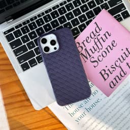 Ultra Thin 3D Knits Skin Phone Case For iPhone 17 16 15 14 12 13 Pro Max 16 Plus 16e Air Soft TPU Cover