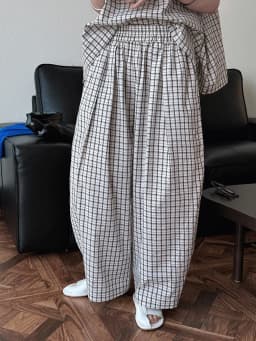 [EAM] High Elastic Waist Blue Plaid Brief Casual Wide Leg Pants New Trousers Women Fashion Tide Spring Autumn 2026 1DJ0747