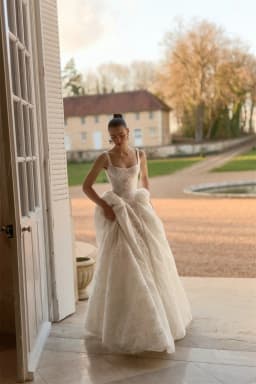 Kyoto Customized White Flower Lace Thick Strap Wedding Dress Square Neck Vestidos De Noche Ballgown Court Train Robe De Mariée