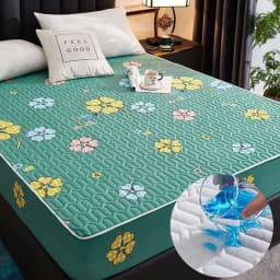Cartoon Quilting Waterproof Fitted Sheet Cute Printed Padded Mattress Protector Skin-Friendly Non-Slip Mat with Elastic Band