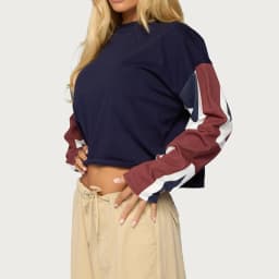 Combhasaki Women's Y2k Cropped Sweatshirt Flag Print Patchwork Long Sleeve Crew Neck Hoodies Casual Loose Fall Pullover Tops