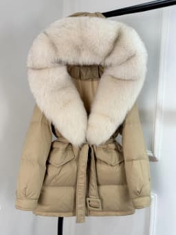2026 New Fashion Winter White Duck Down Jacket Women Real Natural Fox Fur Hooded Thick Warm Belted Puffer Down Coat Warm Parka