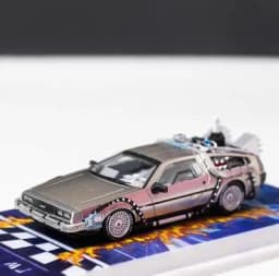 MJ 1:64 back to the future DeLorean DMC 12 Diecast Model Car