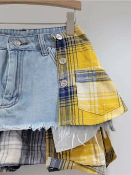 DEAT Women's Denim Skirt Colored Plaid Patchwork Irregular Deconstructed A-line High Waist Mini Skirt 2026 Spring New Fashion