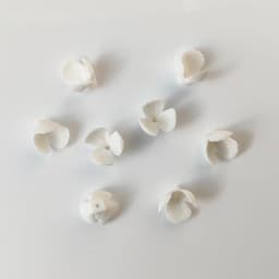 50pcs Handmade Ceramic Flower Material White Color Porcelain Floral Hair Accessories For DIY Jewelry Make Parts
