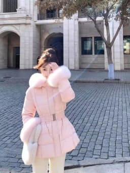 Chic Women's Cotton Padded Jackt with Large Fur Collar Waist-Cinching Mid-Length Parkas Korean Trendy Warm Commute Outerwear