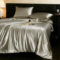 Grade A Mulberry Silk Blanket, 100% Pure Silk Filling and Shell Throw Blankets, Lightweight Soft Silk Comforter/Duvet/Quilt