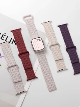 Magnetic Strap for Apple Watch Band 46mm 45mm 44mm 42mm 49 40 Silicone Correa Bracelet iWatch Series 12 11 10 9 8 7 Se ultra 3 4