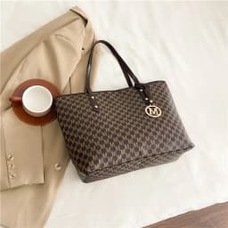 2026 New Large Capacity Women's Bag For Versatile Small Design Check Pattern Shoulder Tote Commuter Bag