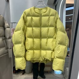 Lagabogy 2025 Autumn Winter Fluffy Light Puffer Jacket Women Baseball Collar Thicken Warm Oversized White Duck Down Short Coat