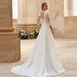Elegant Women's V-Neck Wedding Dressees Lace Applique Long Sleeved Princess A-Line Bridal Gowns Formal Beach Party Welcome Guest