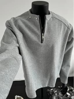 Men's Sweatshirt 2026 Spring Autumn Black Half Zip Shoulder Pad Sweatshirt Studded Regular Shoulder Edgy Cropped Sweater