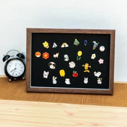 Hollow Shadow Box Frame for Badges Medals Brooches Keepsakes Wall Mountable Display Case with Storage Stylish