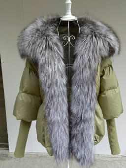 2026 Winter Real Fox Fur Collar White Duck Down Padded Down Jacket Regular Fashion Warm Big Fur Collar Women's Coat