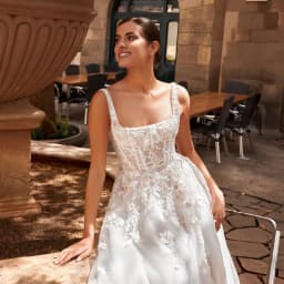 Customized Side Slit Wedding Dresses with Square Collar Ivory Sleeveless Bridal Gowns Women New Summer Vestido De Novia 2025 New