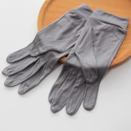 100% Natural Mulberry Silk Gloves Female Summer Thin Breathable Sleep Moisturizing Touch Screen Driving Sunscreen Mittens A60