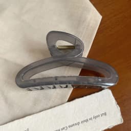 1pc Jelly colored injection molded clip for women's new high-end style, large plate hair clip, shark clip hair clip