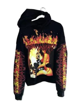 Men Black Pullover Hoodie Rock Inspired Street Trend Design Youth Clothing Loose Fit Comfy Urban Wear with Stylish Attitude