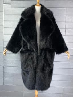 Lautaro Winter Long Oversized Pink Thick Warm Soft Shaggy Fluffy Faux Fur Coat Women Pockets Lapel Loose Sweet Cute Fashion 2022