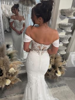 Customized Lace Applique Mermaid Wedding Dress Sheer Bustier Satin Bridal Dress Slim Fit Elegant Bridal Gown for Bride