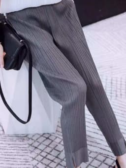 2025 New Folded Straight Leg Pants Grey Slimming Paper Figure Japanese Style Split Nine Points Women's Pencil Thin Leggings
