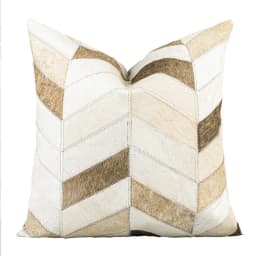 Design Luxury Cushion Cover 45x45cm Milk Tea Colored Horseshoe Buckle Square Pillow Case For Home Hotel Bed Living Room Sofa