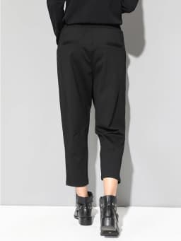 [EAM] High Elastic Waist Black Asymmetric Casual Pants New Loose Fit Trousers Women Fashion Tide Spring Autumn 2026 1DF4648