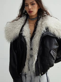 [EAM] Black Big Size PU Leather Jacket New Removable Fur Collar Long Sleeve Women Coat Fashion Tide Spring Autumn 2026 1DH2121