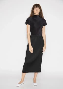 YUDX Miyake Female Stars With The Same Opaque Solid Color High Waist Pleated Half Skirt Pleated 2025 Summer Package Hip Skirt
