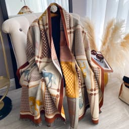 New Luxury Brand Two-Sided Jacquard Scarf Cashmere Soft Warm Fringe Pashmina The Horse Shawl Winter Coldproof Windproof Blanket