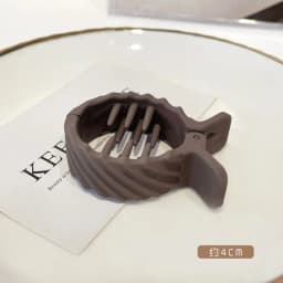 New Matte Round Grab Clip High Ponytail Fixed Gripper Artifact All-Match Retro Shark Clip Hairpin For Women Back Head Hairpin