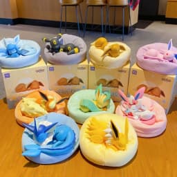Hot Sale Pkm Eevee Sleeping Position Series Blind Box Sylveon Umbreon Flareon Jolteon Anime Desktop Decoration Model Toy Gift