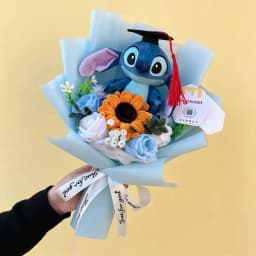 Genuine Stitch Plush Dolls Small Pendant With Artificial Flowers Handmade Bouquets Gifts For Valentine Graduation Christmas