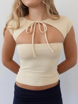 2000s Chic Front Cutout Tops for Women Bow Tie Up Tee Shirt Short Sleeve Crewneck Backless Sexy Blouses 2026 Summer Basic Tees
