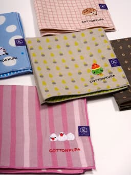 Coolpa 28cm Double Layer Cotton Sweat Absorbent Handkerchief Japanese Craft Embroidery Print for Wiping Sweat Portable Tissue